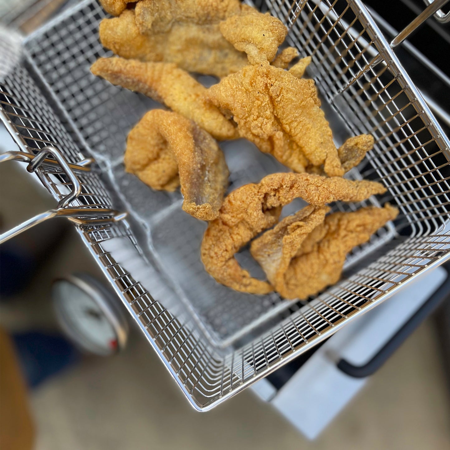 2.5-gal Stainless Bayou® Fryer with Workstation