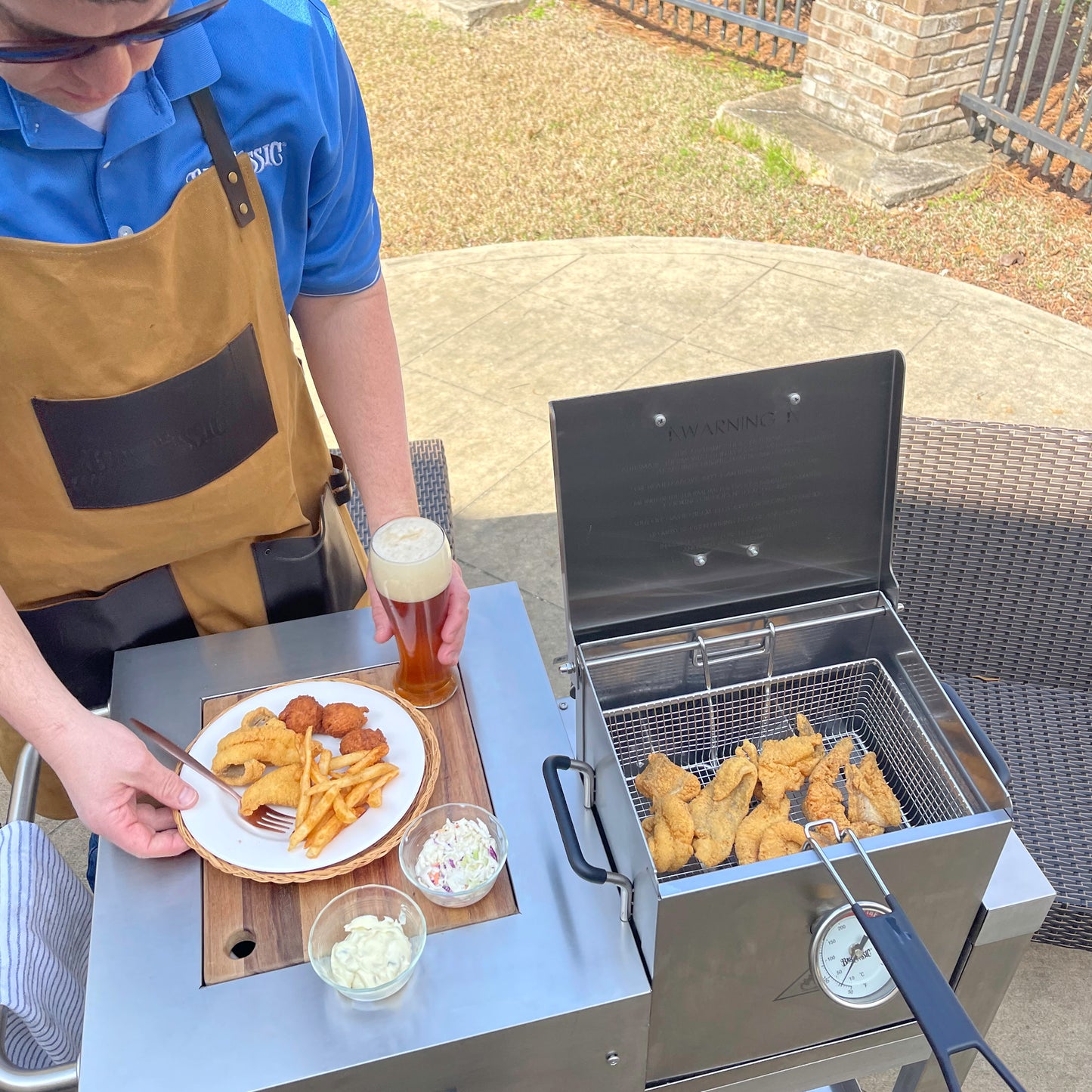 2.5-gal Stainless Bayou® Fryer with Workstation