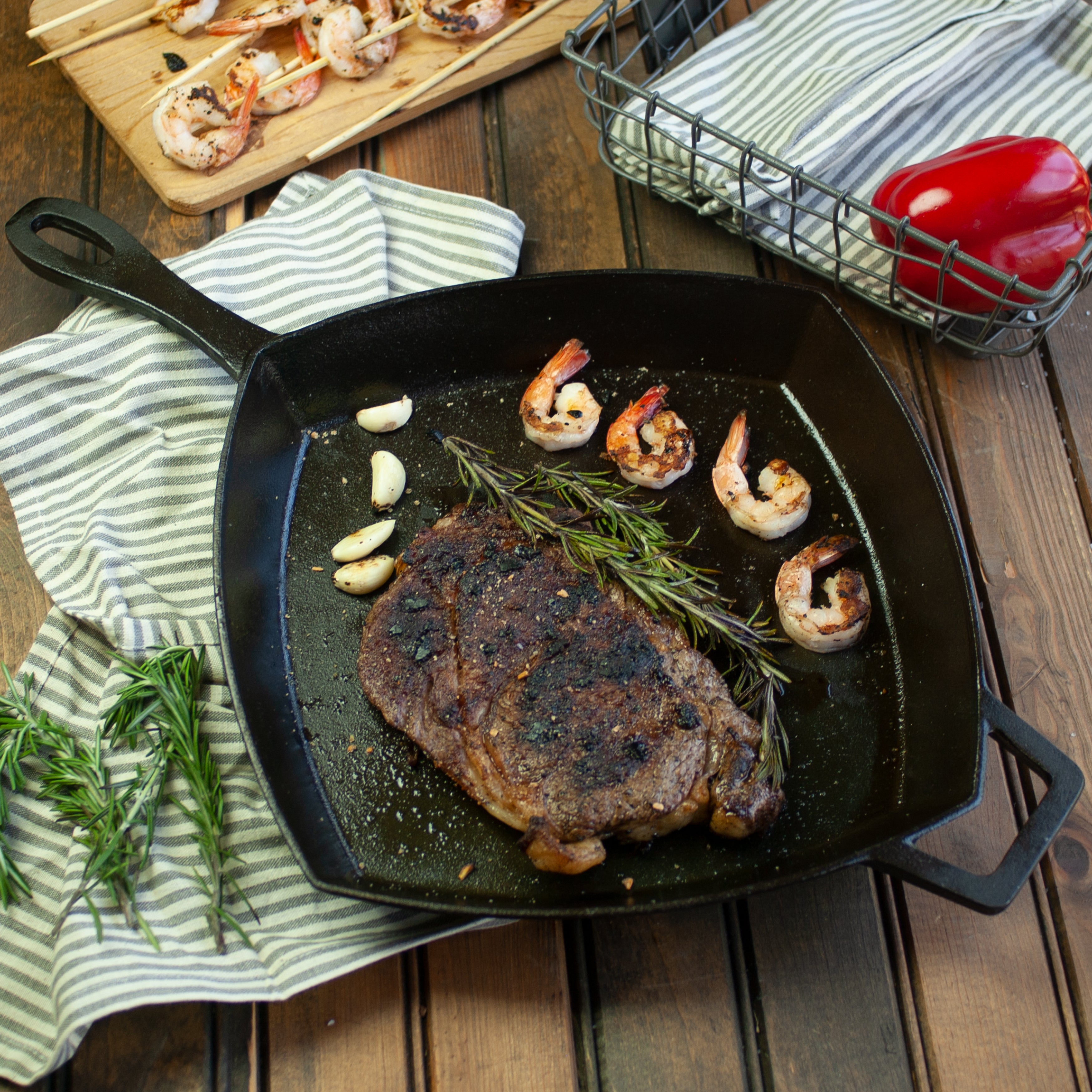 Iron Fry Pan Kitchen Cookware, Steak Square Frying Pan