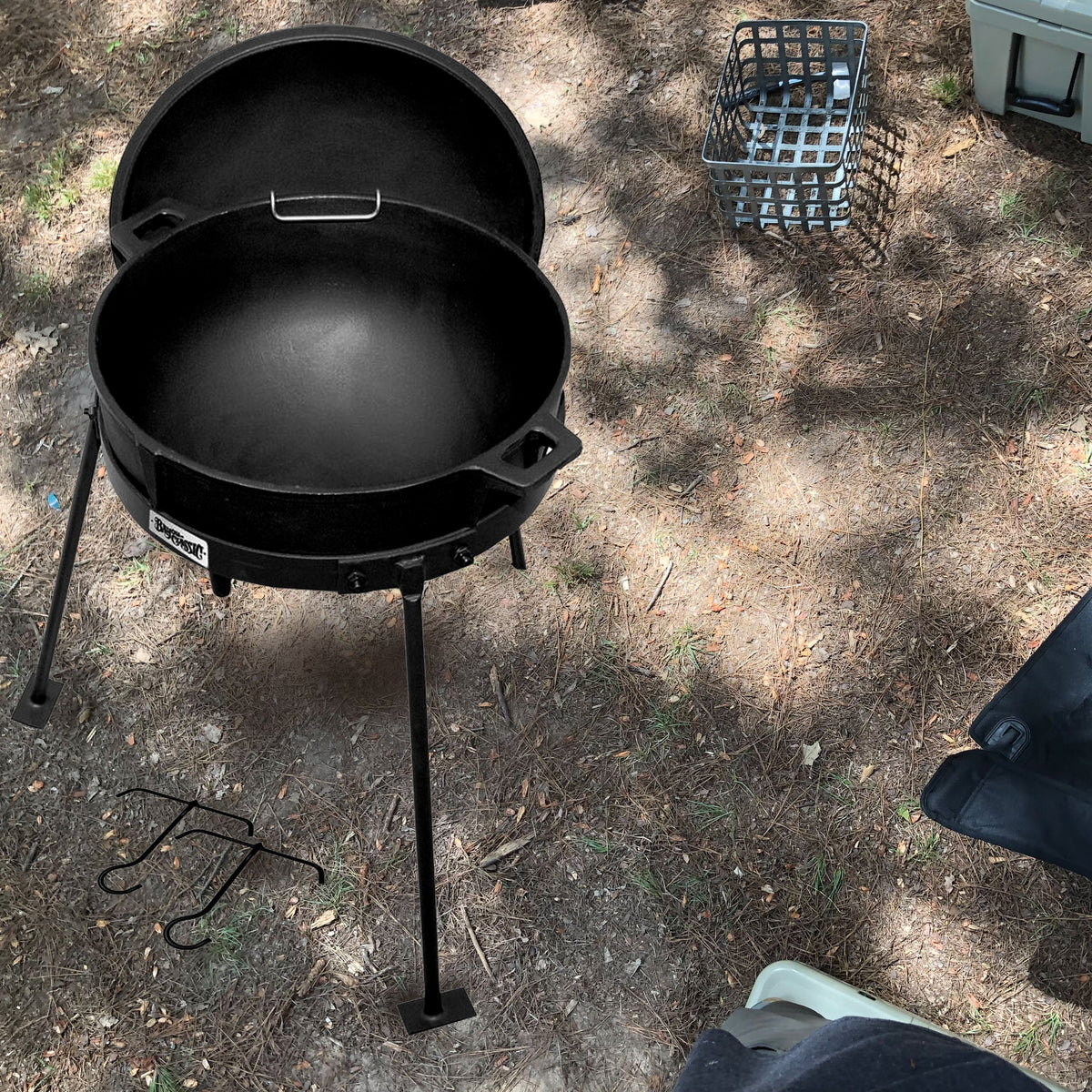 Cast Iron Jambalaya Kettle with Stand